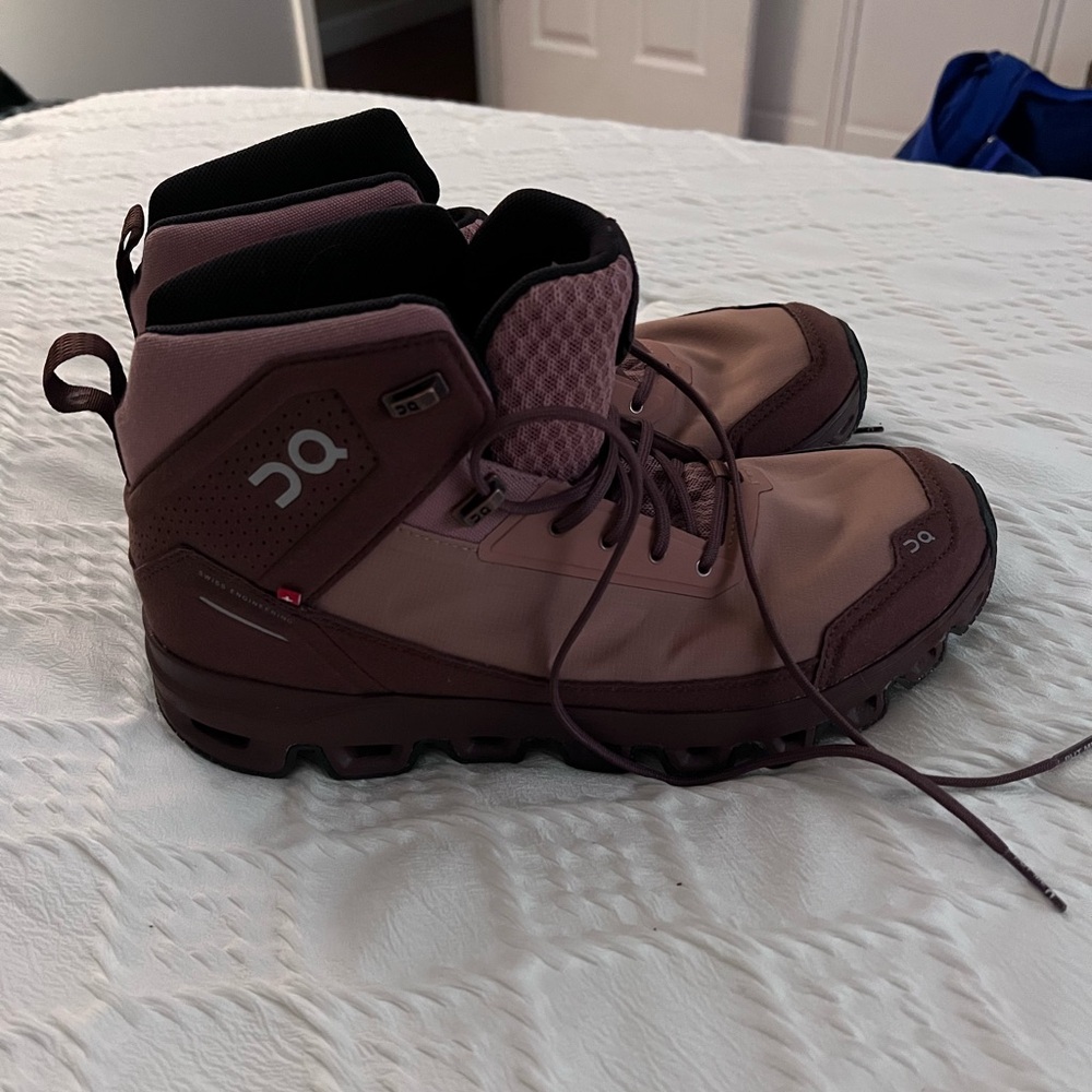 On cloudridge hiker sneaker boots pebble mocha